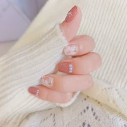 -桃子的美甲店