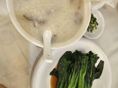 -万山楼海鲜酒家·二十三年老字号