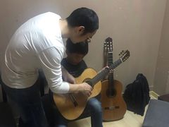-何顺华吉他沙龙