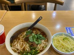 -李先生牛肉面大王(成都东站西广场店)