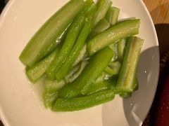 -渝信川菜 · 川味家常菜(财富购物中心店)