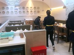 大堂-胡氏大盘鸡新疆菜(石岗店)