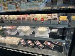 -红宝石·鲜奶小方·海派西点房(控江店)