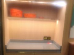 -小鱼小牛(世欧广场店)