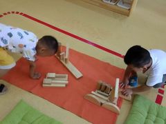 -瑞恩宝感统训练·语言提升·蒙氏托育中心