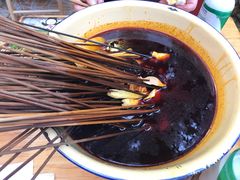 -拈签一笑黄牛肉辣卤串串