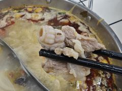 -周良天山牛杂城(天山路总店)