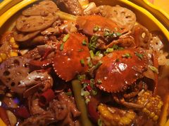 -多嘴超级肉蟹煲(杉杉国潮主题店)