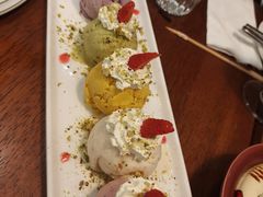 冰淇淋拼盘六球-ELI FALAFEL Lebanese&Mediterranean黎巴嫩美食(富城路店)