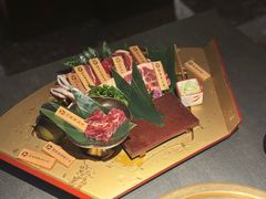-铭牛烧肉·和牛海鲜自助(高新月牙湖店)