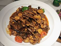 -亲回家吃饭餐厅(黄陂店)