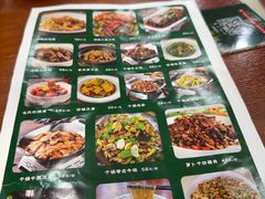 -湖南人家湘菜馆(镇江路店)