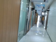 -雅悦齿科(顾村公园店)
