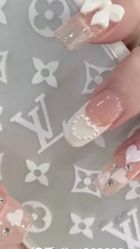 -MOE BEAUTY.皮肤管理中心