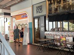 -ROAST coffee & eatery