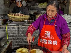 -大众跷脚牛肉馆·非遗传承单位(峨眉山店)
