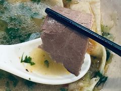 -八百里牛肉汤(盖饭·锅贴·万象城店)