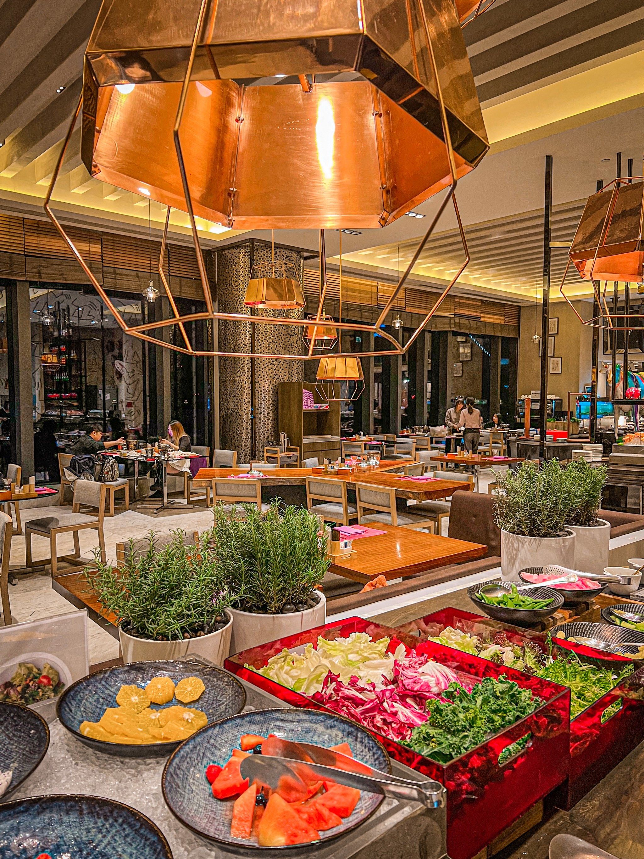 情侣好去处|广州w酒店自助餐圣诞季90氛围感95159515