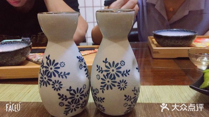 小酒肆·老茶馆桃花酿图片