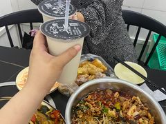 -周良天山牛杂城(天山路总店)