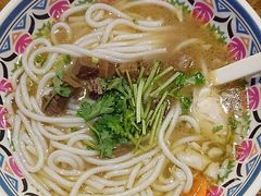 -鑫花溪牛肉米粉(人民广场店)