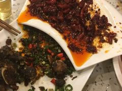 -兔行天下-鸿鹤鲜锅兔(中海国际店)