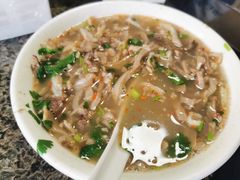 羊杂汤-清真喜兰老丁羊汤特色小吃