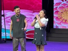 -南风大剧院莎梦二人转剧场