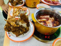 -小鱼儿鲜鱼自助火锅(芝尔庄店)