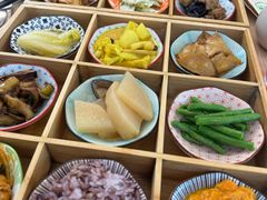 -轻蔬不用等·素食(江苏路店)