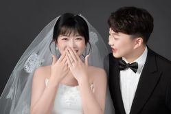 -雅云婚纱摄影工作室旗舰店