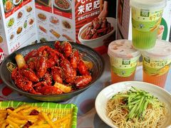 -肥肥虾庄·金牌油焖大虾(杨园滨江时代walk店)