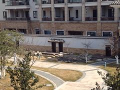 酒店有的房间直接有个后面直接到庭院-余姚阳明温泉山庄