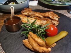 -喜洲吧·江畔老船厂·庭院餐厅(喜临院店)