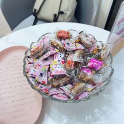 -咪咪专业脱毛连锁机构