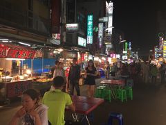 -六合夜市