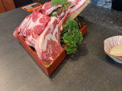 -铭牛烧肉·和牛海鲜自助(高新月牙湖店)
