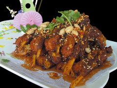 -三江源美食城