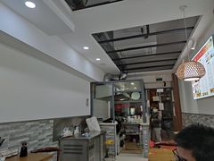 -黄阿姨锅贴大王(万航渡路店)