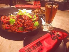 -沪小胖小龙虾(淮海中路旗舰店)