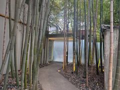 -穹六人间 people 6(岳阳路店)