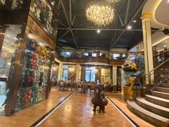 -more than meow吴止猫主题餐厅(承德 中船汇店)