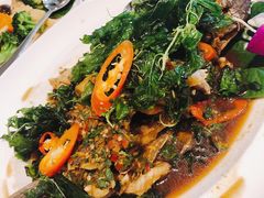 -Chom Cafe and Restaurant