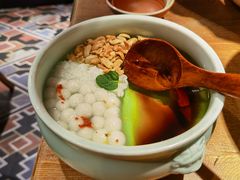 -吃饭皇帝大土家民族菜(正大广场店)