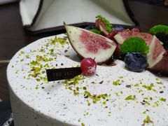 -小苍兰风铃草·礼物蛋糕(沈阳店)