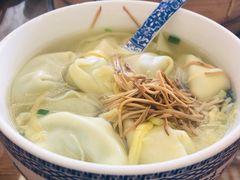 -笑来喜馄饨小笼工坊店(湖滨街店)