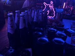 -UP嘻哈酒吧(粉巢店)