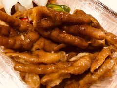 -六合夜市