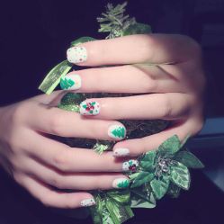 -EMILY艾枚莉美甲美睫·美颜·现磨咖啡