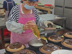 -容里煲仔饭(利丰北路店)